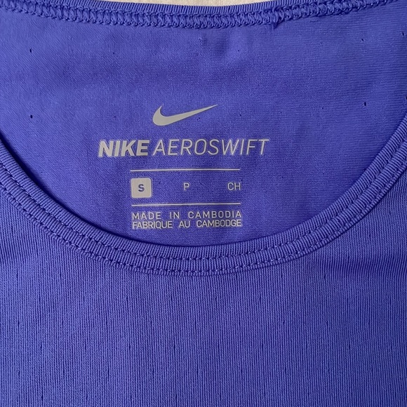 NIKE crap to work out top NWT - Picture 2 of 4